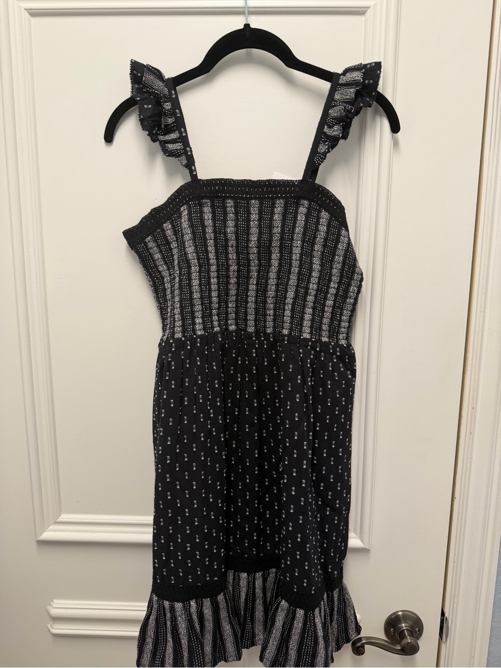 NWT Vineyard Vines Jacquard Black and White Smocked Sundress